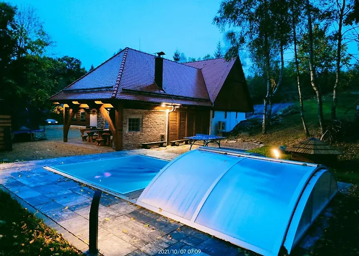 Roubenka U Zvonicky Cejle